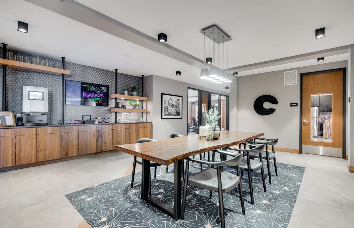 Modern Pet Friendly Apartments in Shoreview, MN Emrik SV